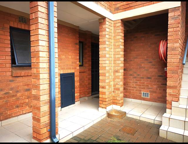 2 BEDROOM APARTMENT TO LET IN BOARDWALK